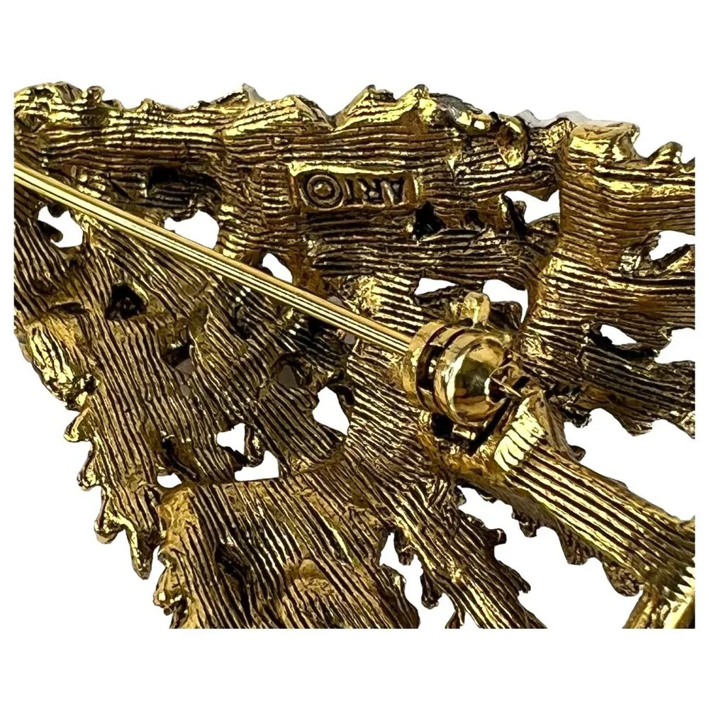 Vintage ART‎ Christmas Tree Brooch Pin gold Tone With Rhinestones Arthur Pepper